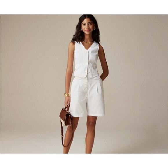 J. Crew Pants - J. Crew Pleated button-front short in chino White Size 4